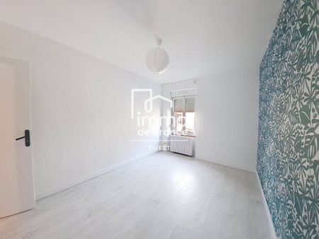 Location maison 3 pièces 83 m² à Izé (53160) - Photo 3