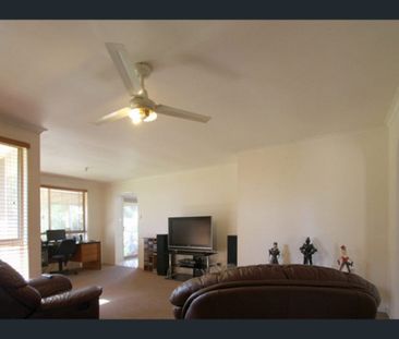 38 Kyeema Crescent, Bald Hills, Qld 4036 - Photo 3