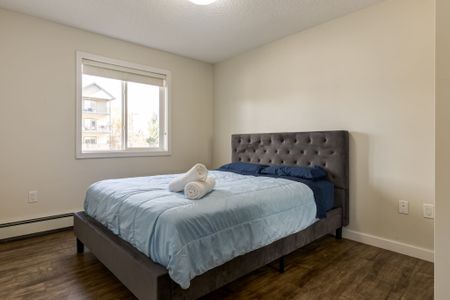 - 3 Bedroom at Avalon Court - Photo 4