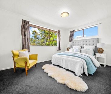 Charming 3BR Home with Garden in Torbay - Photo 6