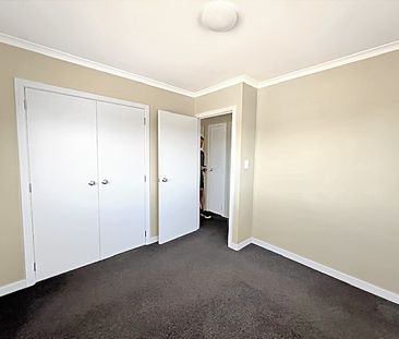 COMPACT AND NEAT AS A PIN-TWO BEDROOMS-STANMORE BAY! - Photo 1