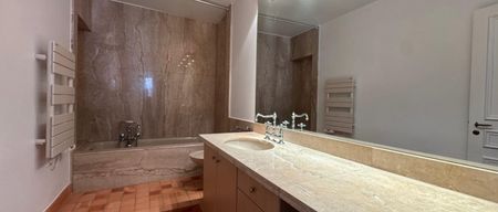 Appartement • Saint Germain des Prés - Photo 5
