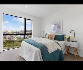 Modern 3BR Townhouse in Flat Bush - Photo 6