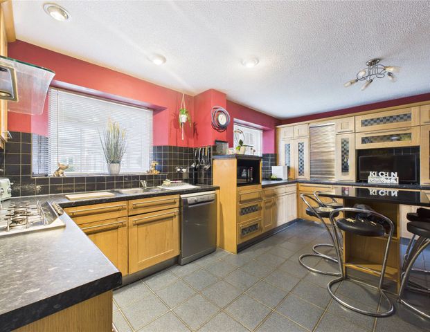 The Lea, Wokingham The Lea, Wokingham - Photo 1