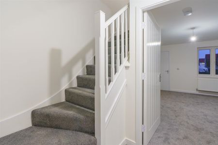 3 bed terraced house to rent in Mandevilla Way, Newcastle Upon Tyne, NE13 - Photo 3