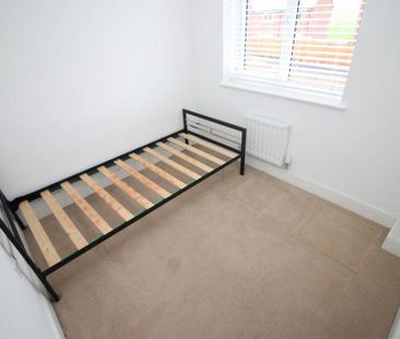 4 bedroom townhouse to rent - Photo 6