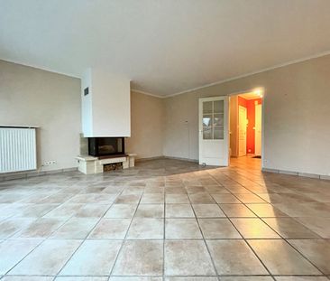 Location Maison 6 pièces 104m² LANDERNEAU 29800 - Photo 2