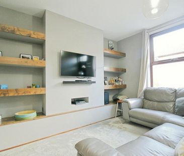 4 bedroom House To Let - Photo 2