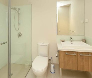 East Perth - Photo 2