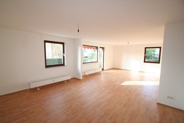 Familienfreundliches Reihenhaus mit pflegeleichten Garten! - Photo 1