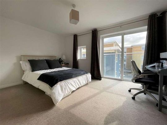 Richmond Court, Exeter, Devon, EX4 - Photo 1