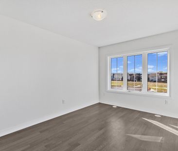 For Lease - 9 Lilac Lane, Thorold, Ontario - Photo 2