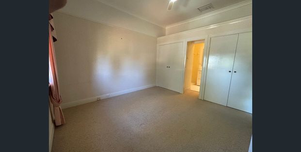 East Tamworth Federation Style - Photo 1