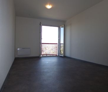 Location Appartement 2 pièces 37m² - Photo 3