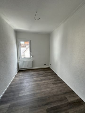 Großzügige 4-Zi.-Whg. in S-Wangen * TL-Bad + sep. WC * 91 qm * 3er WG mgl.! - Foto 3