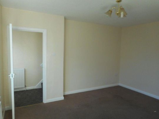 2 bedroom semi-detached house to rent - Photo 1