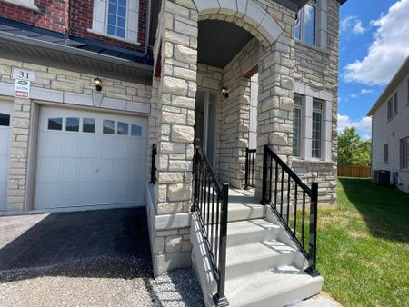 For Lease - 31 Dolomite Drive, Brampton, Ontario - Photo 3
