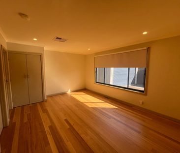 Generous 4-Bedroom Home - Photo 2