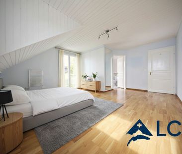 Splendid detached villa of 7.5 rooms with panoramic views of the la... - Foto 6