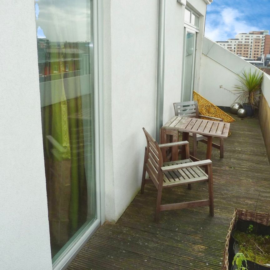 2 bedroom apartment to rent - Photo 1