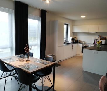 Gezellig duplexappartement met 2 slaapkamers van 104 m². - Photo 5
