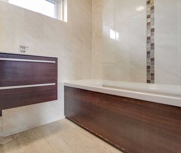 Saxon Close, Cricklade, Swindon, Swindon, SN6 - Photo 5