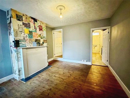 3 bedroom terraced house to rent - Photo 2