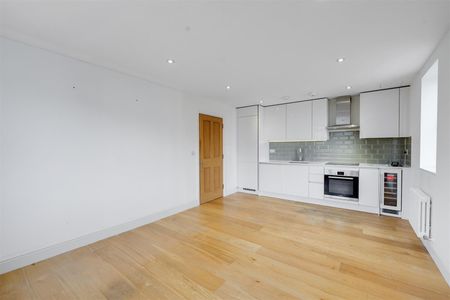 Flat To Let - Photo 4