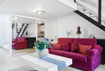 Trastevere: Furnished, modern 2 Bedroom, 2 bath, spacious living room, brgiht, silent, air conditioning. Located in beautiful private complex. #1168