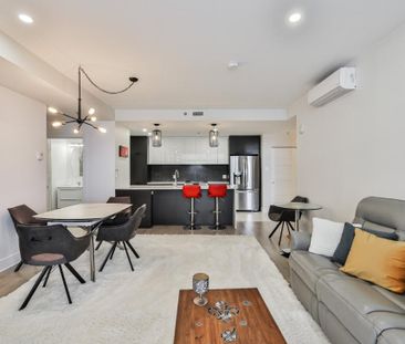 2855 Av. du Cosmodôme, app.503, H7T 0P1, Laval - Photo 2