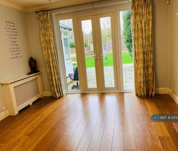 4 bedroom bungalow to rent - Photo 2