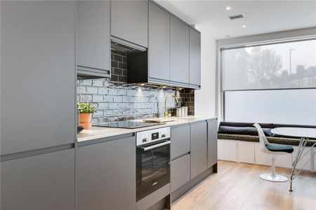 3 bedroom maisonette to rent - Photo 4