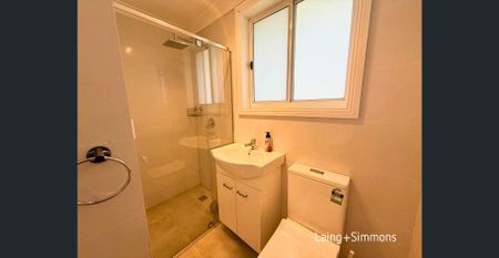 Convenient living in a modern two-bedroom granny flat - Photo 2