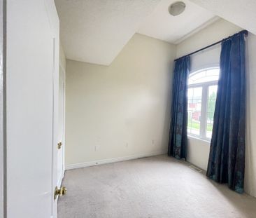For Lease - 646 Coach Drive Unit# Upper, Mississauga, Ontario - Photo 3