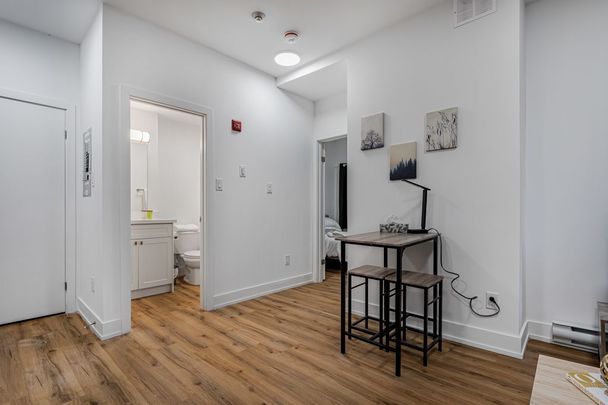 For Lease - 610 King Street Unit# 10, Hamilton, Ontario - Photo 1