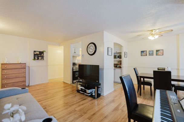 For Lease - 2044 Arrowsmith Drive Unit# 408A, Beacon Hill North - South and Area, Ontario - Photo 1