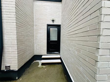 For Lease - 22 Horfield Avenue Unit# (Bsmt), Toronto, Ontario - Photo 4