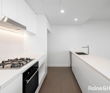 Modern & Convenient Living with Rooftop Pool & City Views - Photo 3