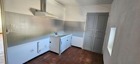 Location Appartement 3 pièces 57m² PIGNANS 83790 - Photo 3