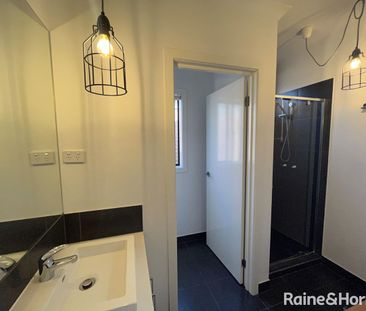 "4 Bedroom Plus Study Family Home" - Photo 2