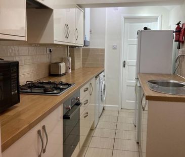 Room in a Shared House, David Road, CV1 - Photo 2