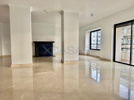 Apartamento T4 em Lisboa - Photo 4