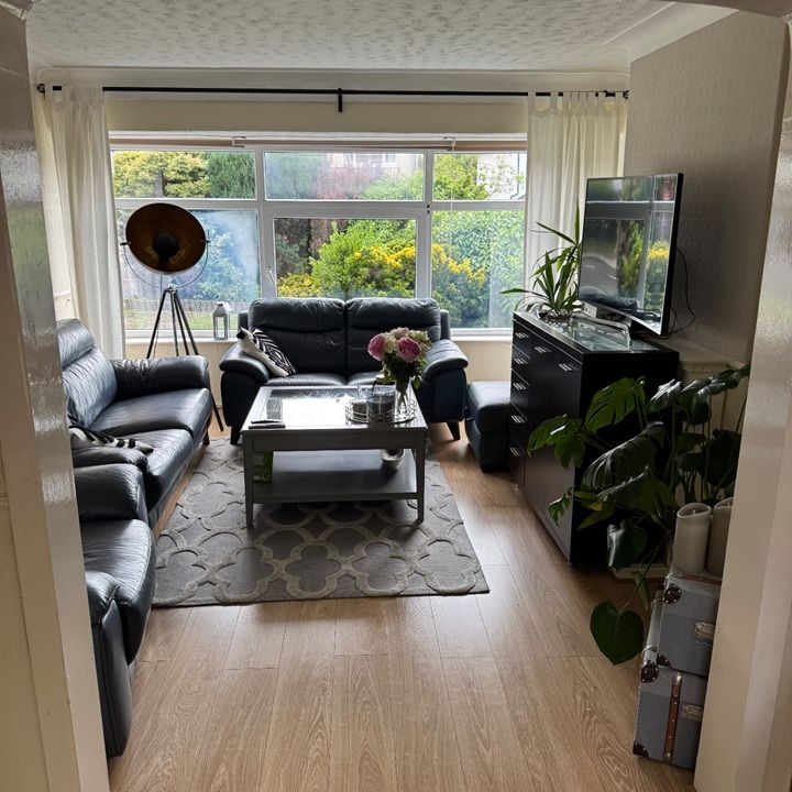 3 Bed Semi-Detached House, Thorn Lane, LS8 - Photo 1