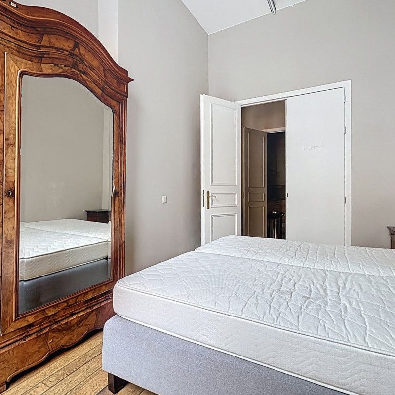 Lumineux appartement meublé de +/-180m² au cœur de Bruxelles – À deux pas de la Grand-Place - Photo 1