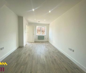 2 bedroom terraced house to rent - Photo 4