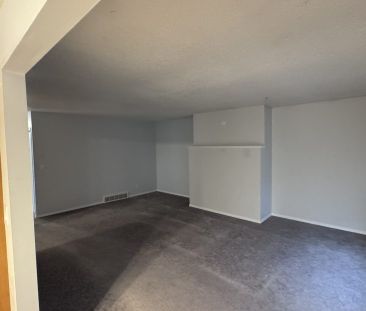 FREE RENT! West Kelowna Top Floor 3 Bedroom with Storage - Photo 1