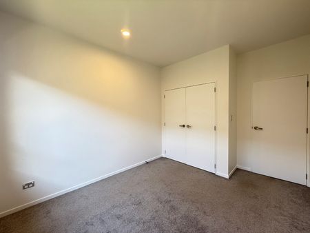 Stunning four bedroom House at Jamish Drive - Photo 3