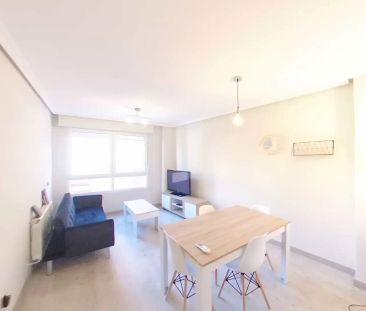 Piso de alquiler en Calle Esperanza Sánchez Carrascosa, Valdeacederas - Foto 3