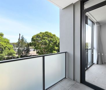 Stylish One-Bedroom Apartment in Prime Petersham Location - Photo 3