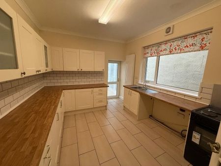 Raby Street, Llanelli, SA15 - Photo 4